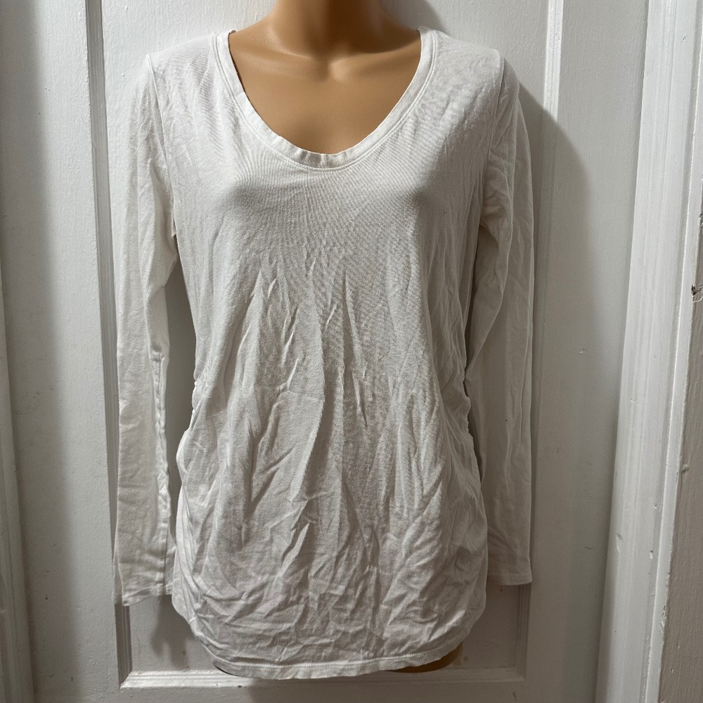 Isabel Maternity by Ingrid and Isabel White Long Sleeve Top in M